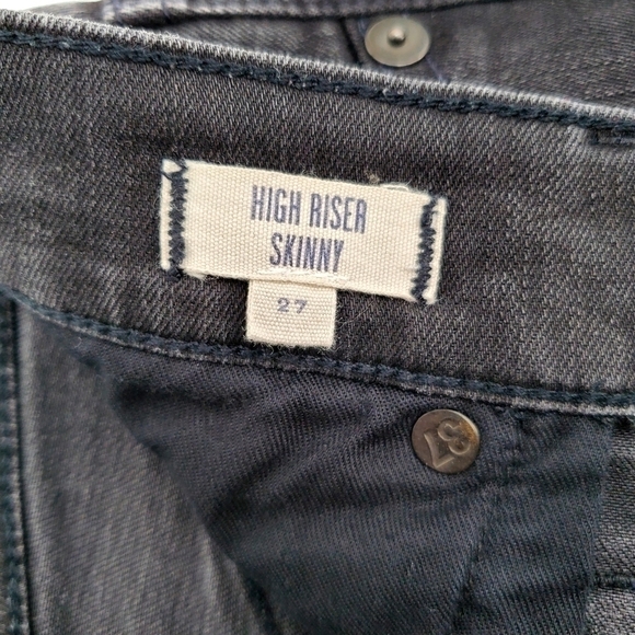 Madewell High Riser Skinny Skinny Jeans in Black Forest Wash - Picture 7 of 9